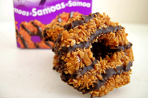 Order Girl Scout Cookies Online, Bacon-Scented Pillows, & More Topics for Brunch