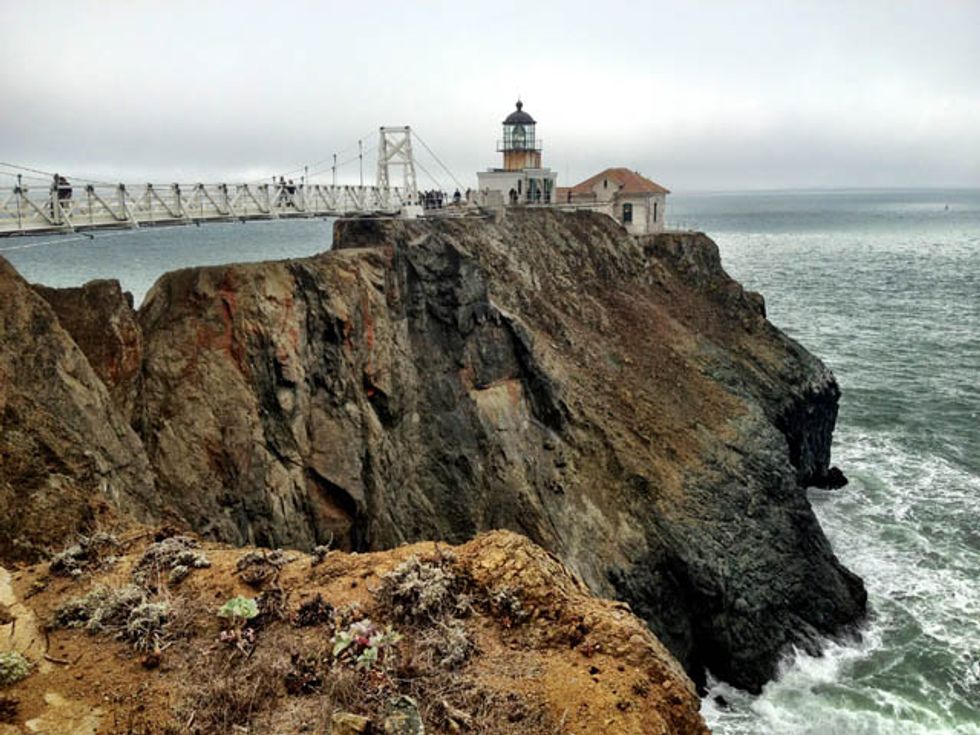 are dogs allowed at point bonita lighthouse