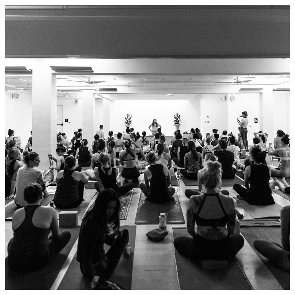 Love Story Yoga (@lovestoryyoga) • Instagram photos and videos